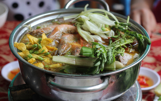 Bún Mắm & Lẩu Mắm Châu Đốc - Đặc Sản Sông Nước