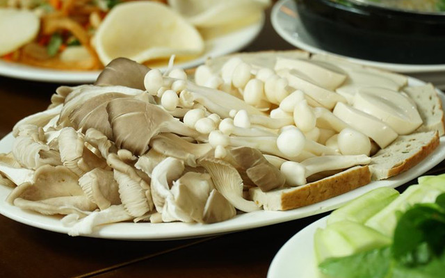 Quán Chay Hoa Sen -  Nguyễn Nhữ Lãm