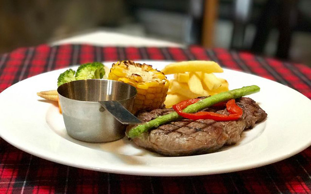 Cowboy Steak Beer & Juice