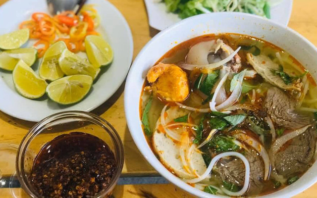 Quán Trung - Bún Bò, Mì Quảng & Món Ngon Miền Trung