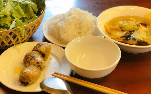 Cô Ngọc - Bún Chả Hà Nội