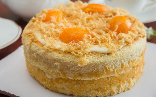 Mom's Kitchen - Bông Lan Trứng Muối