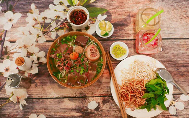 Bún Bò Huế Ngự Uyển - Lương Định Của