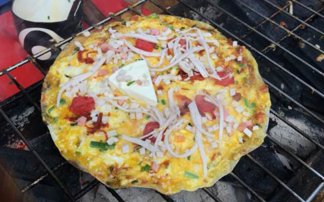 Bánh Tráng Nướng Cô Lý