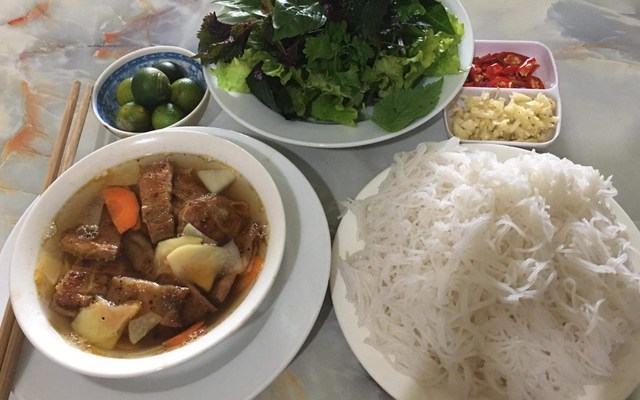 Quán Bún F15 - Nguyễn Viết Xuân