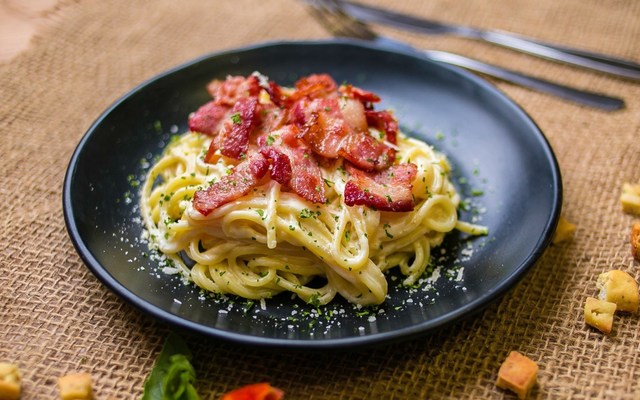 Nghệ’s Pizza, Fastfood & Milk Tea