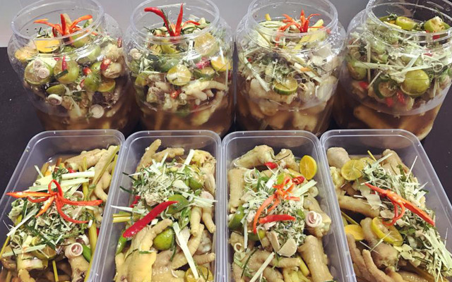 Ăn Vặt Đậu Đậu - Chân Gà Sả Tắc & Mì Xào