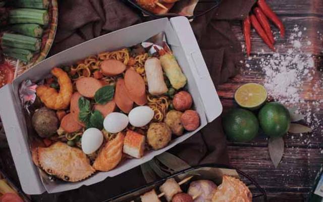 Nhà Ú - Chim Quay, Mì Trộn & Đồ Ăn Vặt