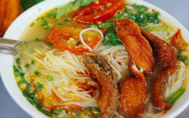 Bún Cá Hoa Hồng - Tạ Quang Bửu