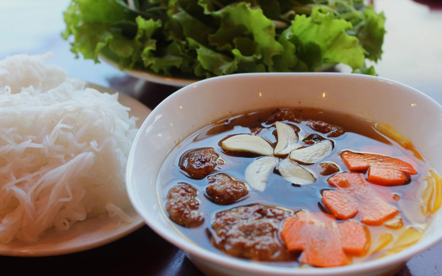 Cô Hảo - Bún Chả Nem Rán