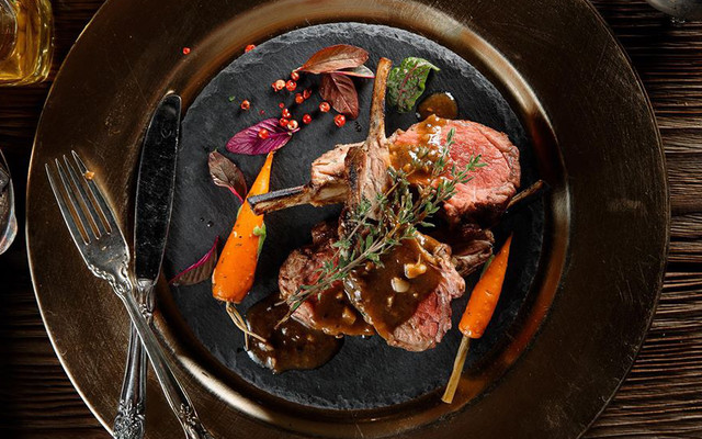 Red Alpes - Wines & Bistro