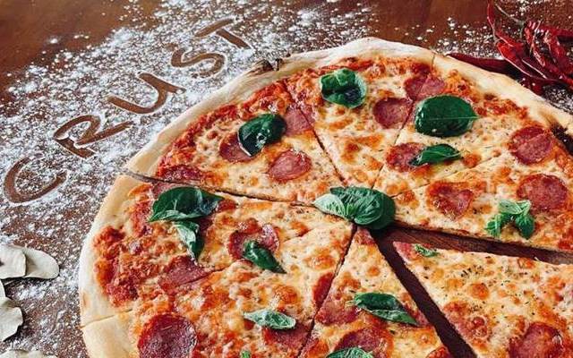 Crust Pizzaria - Hàng Buồm