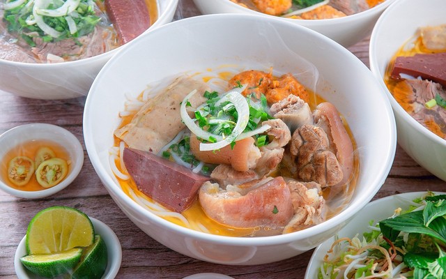 B&T Bún Bò CN 2 - Bún Bò Gốc Huế