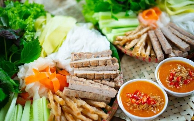 Nem Nướng Nha Trang & Bánh Mì Hân Nguyên