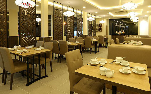 Yue Long Men Restaurant - Fine Chinese Cuisine