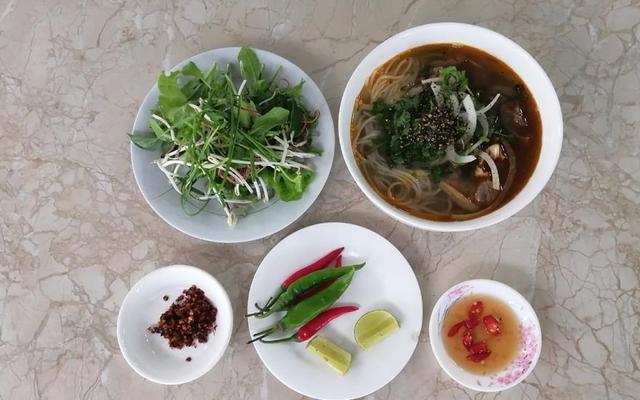 Quán Tý - Bún & Cơm - Mỳ Quảng