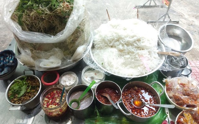 Thu Hà - Bún Hến & Cơm Hến