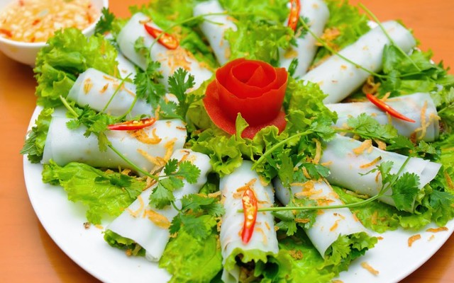 Phở Cuốn Anh Hùng - Dương Khuê