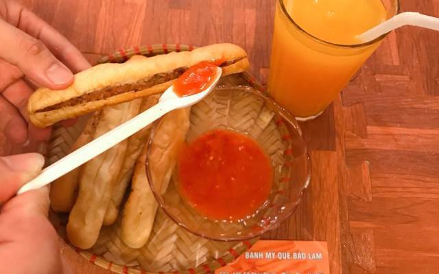 Bánh Mì Que Bảo Lam - Triều Khúc
