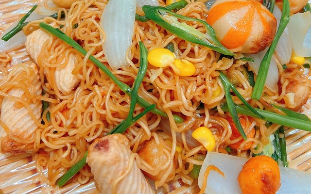 Tiệm Ăn Vặt SHIP