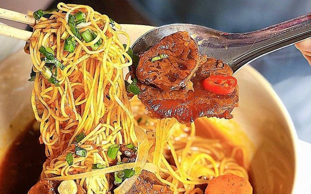 Bò Kho Út Tho