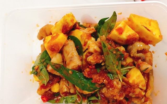 Quỳnh Nhi - Chân Gà Sả Tắc - Shop Online