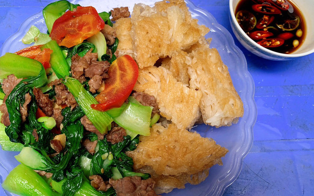 Phở Xào Loan Lùn