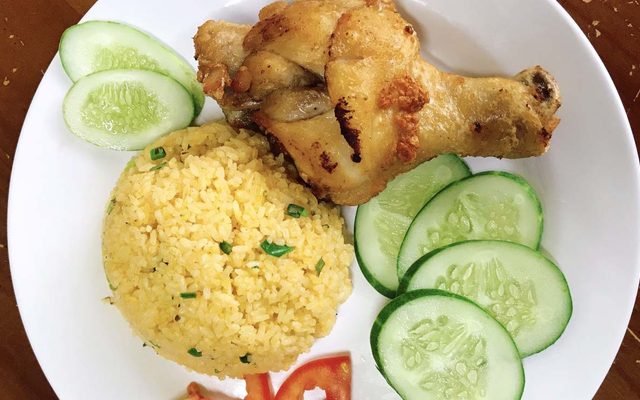 Cơm Gà Xối Mỡ Sài Gòn - Phú Diễn