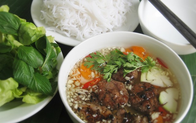 Bún Chả Nhật Giang - Hoàng Ngân