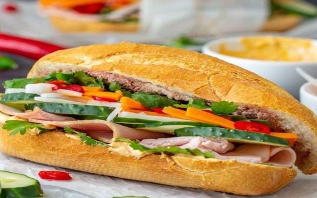 Bánh Mì Bà Già - Triệu Nữ Vương