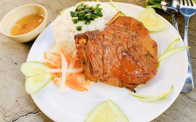 Cơm Tấm Tiết Kiệm - Công Chúa Ngọc Hân