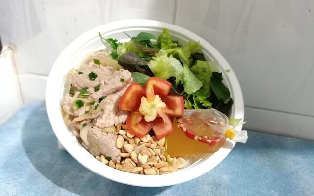 Hai Cô Gái - Bún Thịt Xào