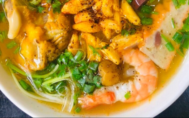 Bánh Canh Cua Mẹ Yuna