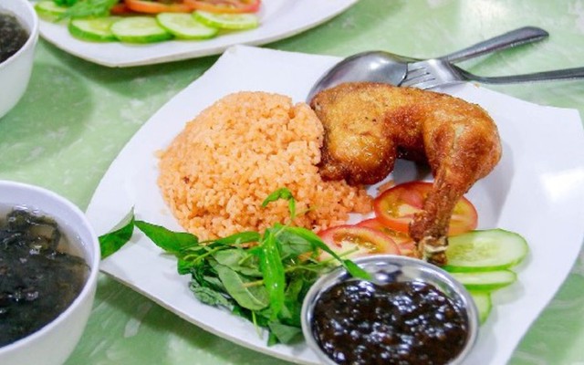 Cơm Gà Đệ Nhất - Nguyễn Biểu