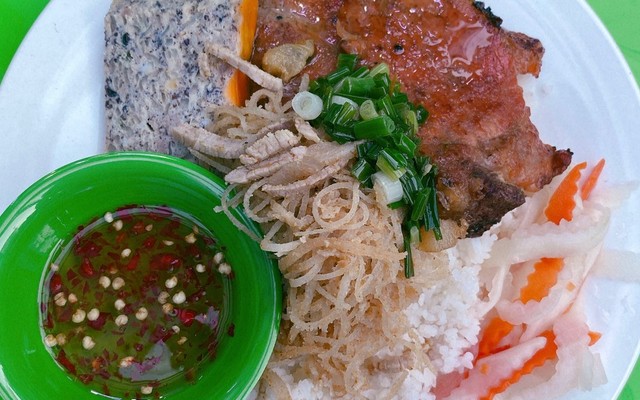 Meo Meo - Cơm Tấm