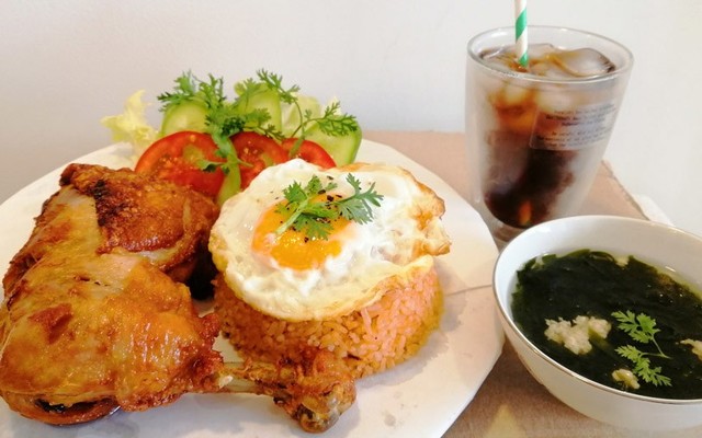 Phúc Lộc Thọ - Cơm Chiên Gà Xối Mỡ