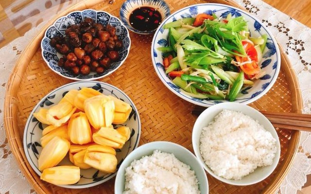 Trân Châu 213 - Cơm Chay - Chấn Hưng
