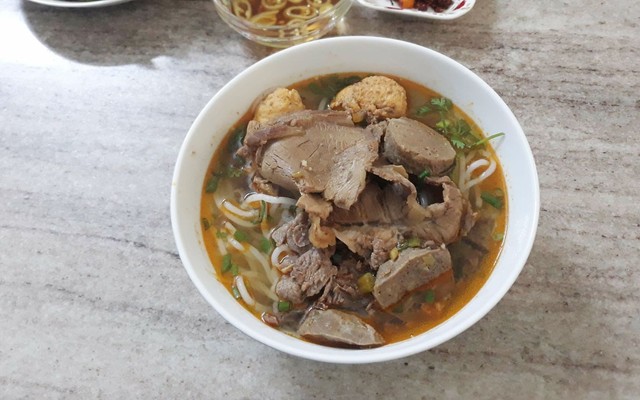 Quán O Hằng - Bún Bò Huế