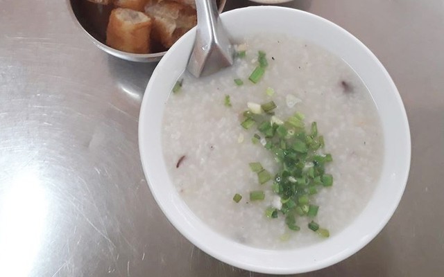 Cháo Mực Xương Giò