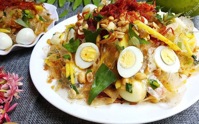 Mia - Bánh Tráng Trộn - Đường Số 1