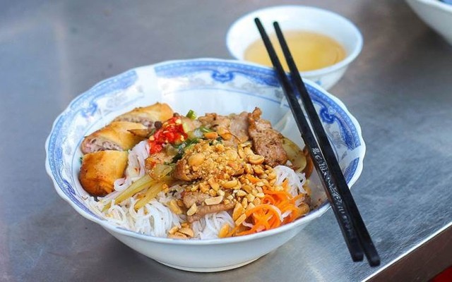 Bánh Cuốn & Bún Xào - Trường Chinh