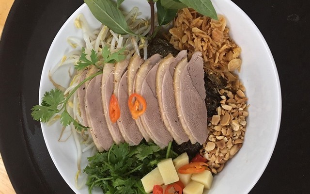 Ngan Phố Cổ - Trần Duy Hưng