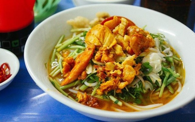 Canh Cá Thái Bình, Bún Bò Huế & Cơm Văn Phòng - Tố Hữu