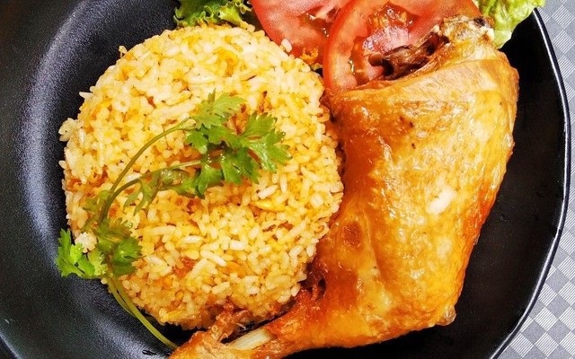 Lion's Kitchen - Cơm Gà