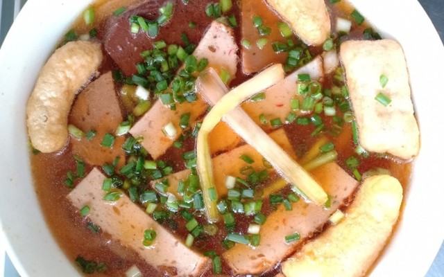 Tỷ Phượng - Bánh Canh & Cà Phê