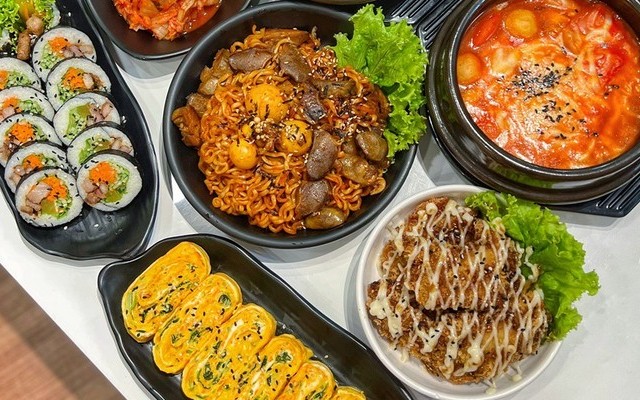 Xù Food - Kimbap & Mì Trộn