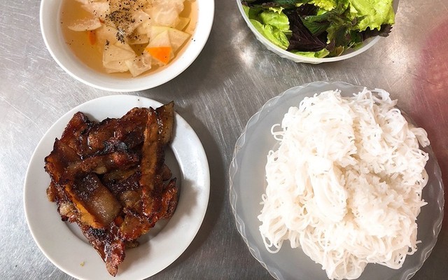 Bún Chả Tuyến Hằng