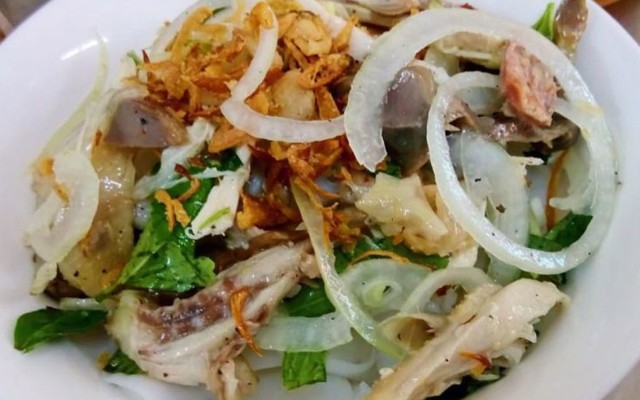 Corner - Bánh Ướt & Bún Thịt Xào
