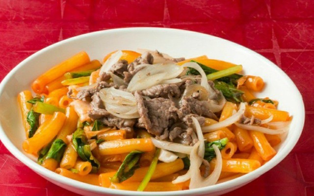 Cô Út - Mì & Nui Xào Bò