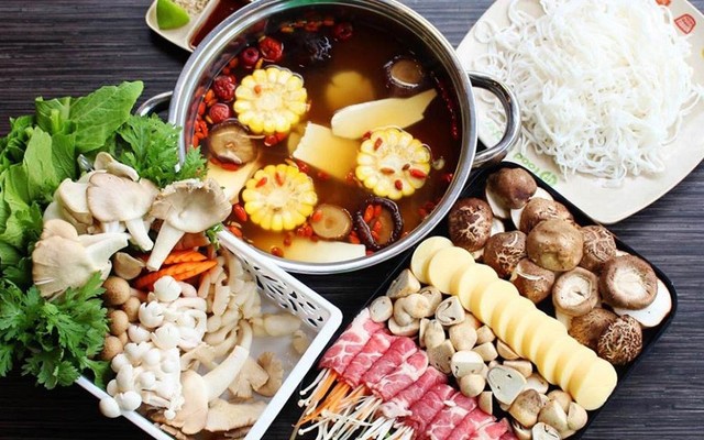 Bản Việt - Cơm, Lẩu & Bánh Tráng Rau Rừng